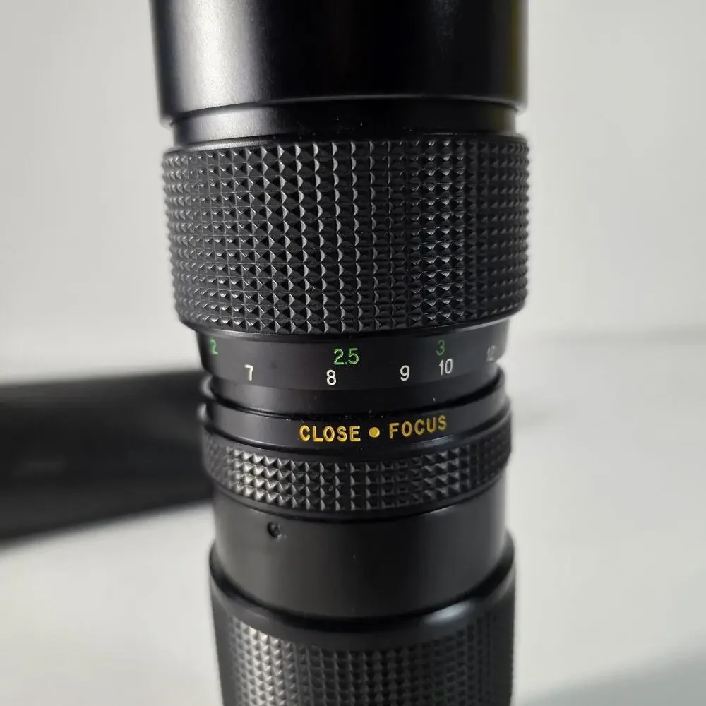 Vivitar 85 - 205 mm 1:3.8 Close Focusing Auto Zoom Minolta MD Mount 58mm